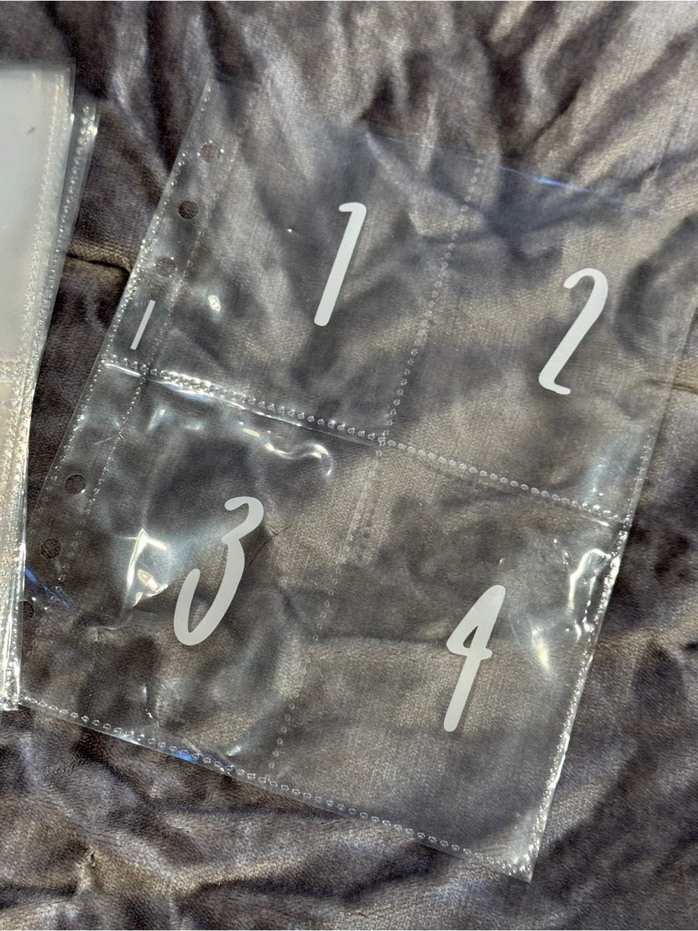 Clear 4-Pocket Numbered Trading Card Sleeve - White Numbers 1-100 A5